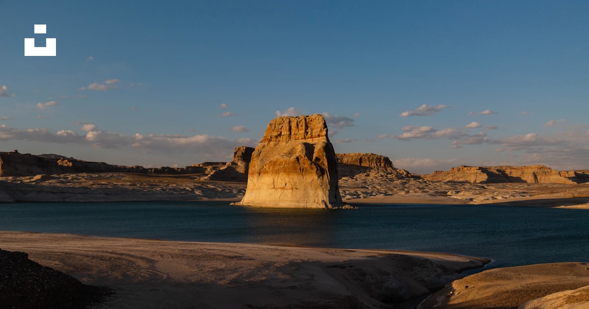 Lake Powell Fishing Guide: Stripers, Smallmouth, Launch Planning, and How to Fish This Desert Reservoir Right